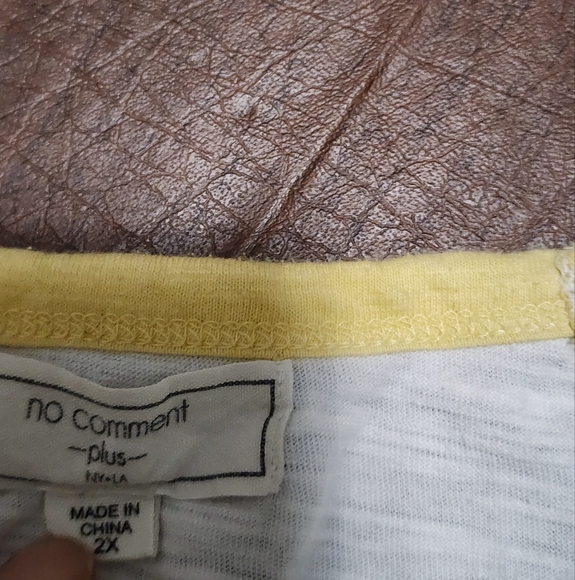 No Comment Yellow Red and White Tee - Picture 4 of 5
